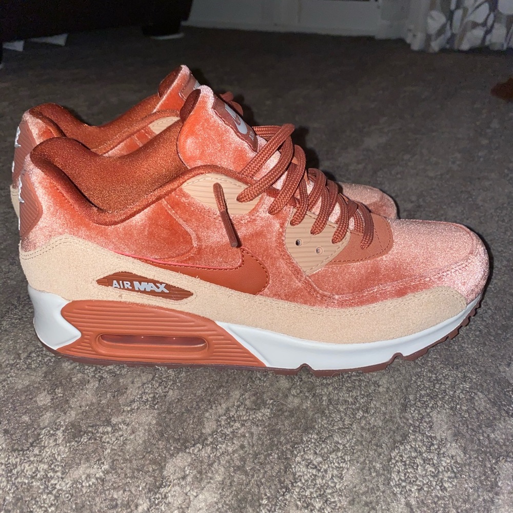 Nike Air Max 90 LX